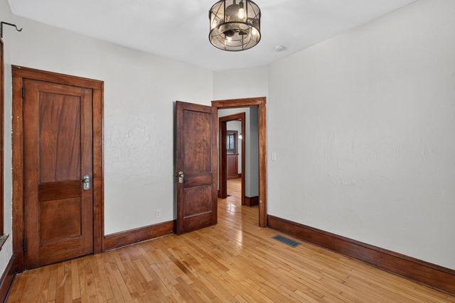 4124 Chicago Avenue, Minneapolis, MN 55407