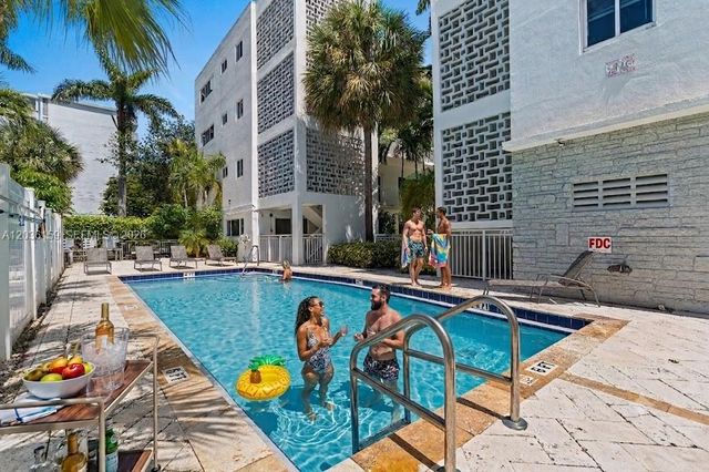 10001 W Bay Harbor Dr 202, Bay Harbor Islands, FL 33154