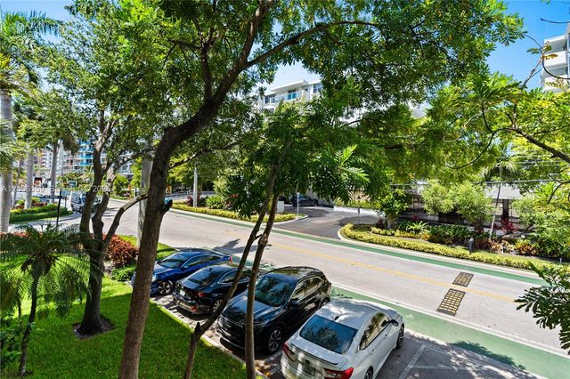 10001 W Bay Harbor Dr 202, Bay Harbor Islands, FL 33154