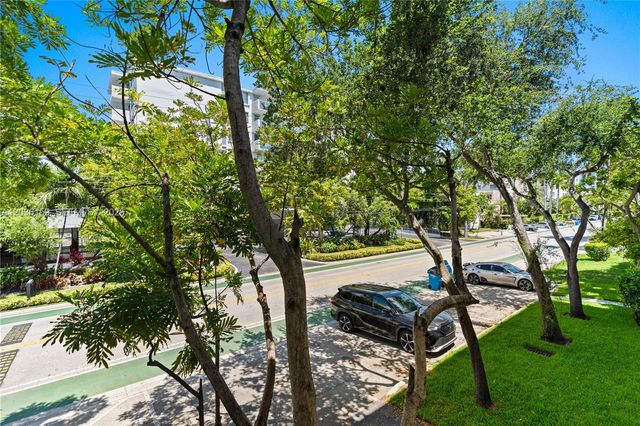 10001 W Bay Harbor Dr 202, Bay Harbor Islands, FL 33154