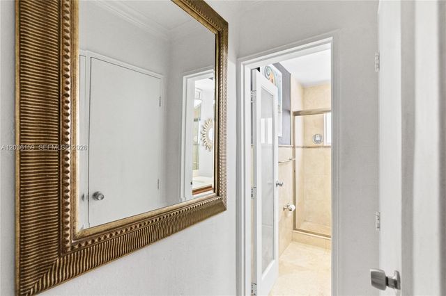 10001 W Bay Harbor Dr 202, Bay Harbor Islands, FL 33154