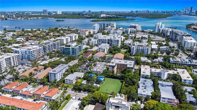 10001 W Bay Harbor Dr 202, Bay Harbor Islands, FL 33154