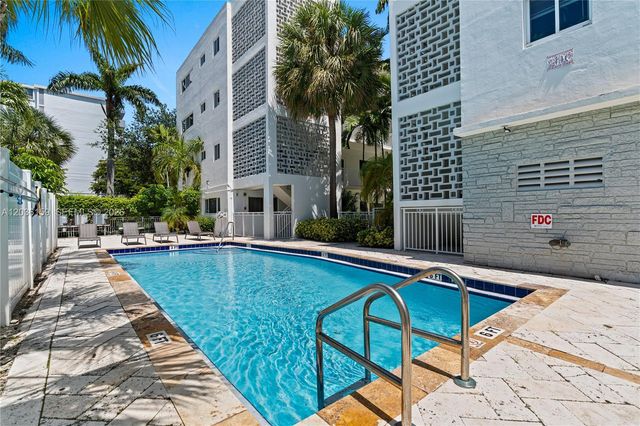 10001 W Bay Harbor Dr 202, Bay Harbor Islands, FL 33154