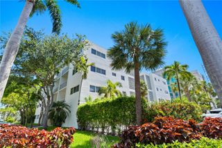 10001 W Bay Harbor Dr 202, Bay Harbor Islands, FL 33154