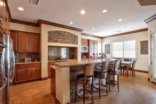 153 Merano Way, Palm Desert, CA 92211