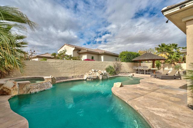 153 Merano Way, Palm Desert, CA 92211