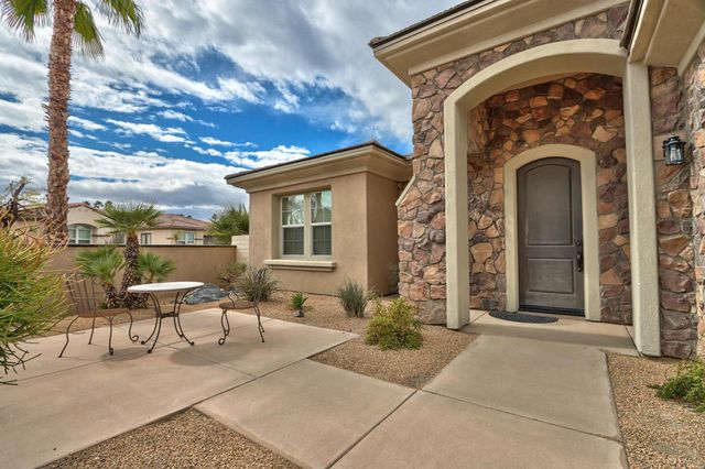 153 Merano Way, Palm Desert, CA 92211