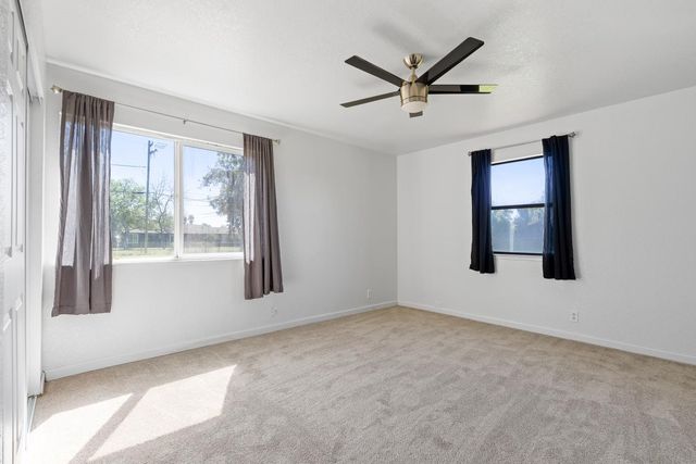 3525 E Forest Lake Rd, Acampo, CA 95220