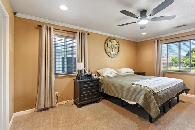 3525 E Forest Lake Rd, Acampo, CA 95220