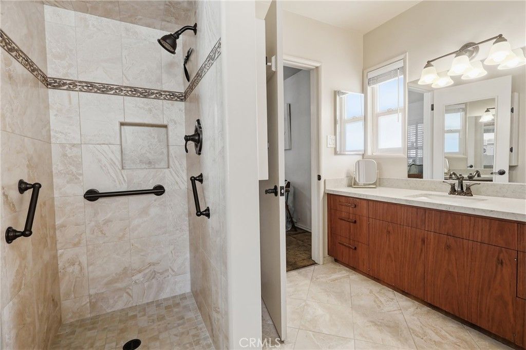 Image 23 of property listing at 955 W G Street, Ontario, CA 91762