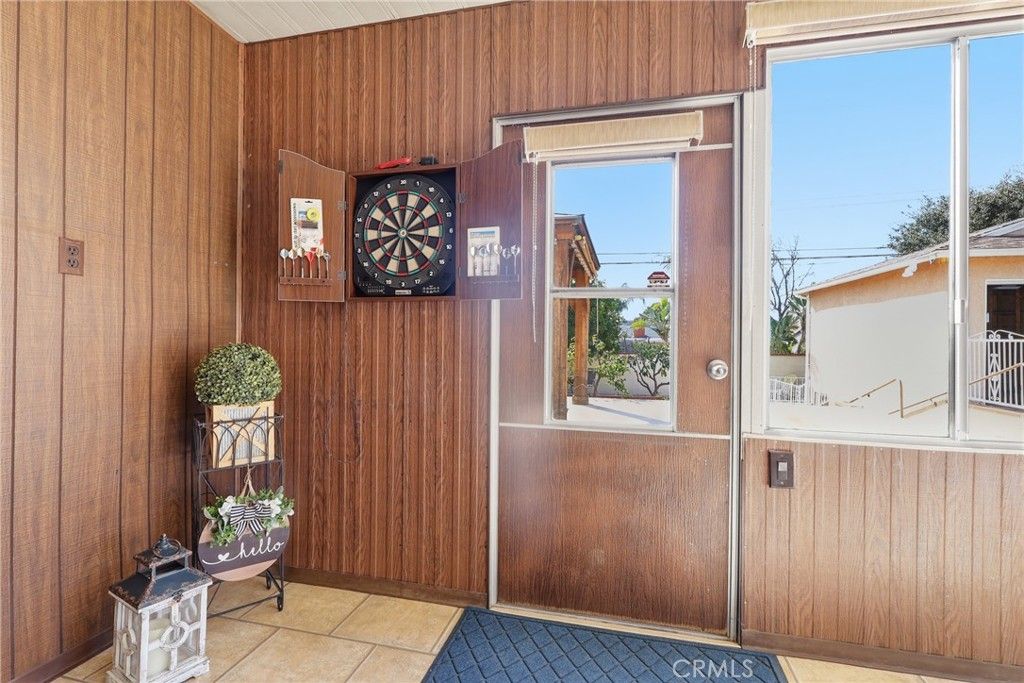 Image 27 of property listing at 955 W G Street, Ontario, CA 91762