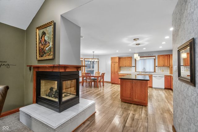 514 Greenland Lane, Yorktown, IN 47396