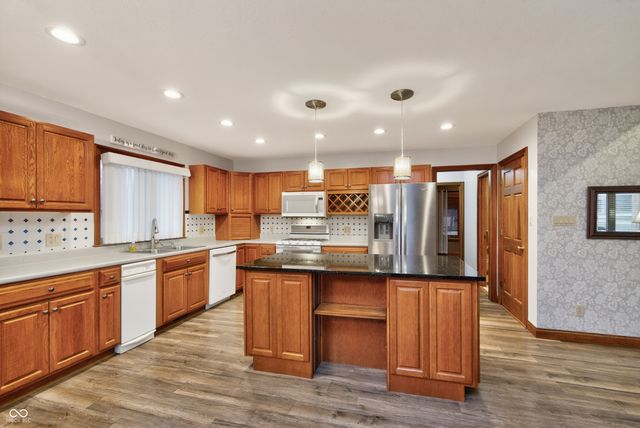 514 Greenland Lane, Yorktown, IN 47396