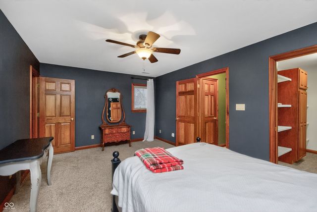 514 Greenland Lane, Yorktown, IN 47396