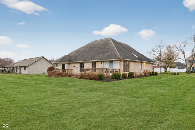 514 Greenland Lane, Yorktown, IN 47396