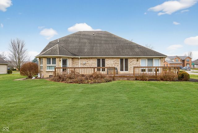 514 Greenland Lane, Yorktown, IN 47396