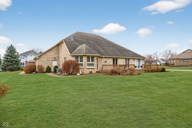 514 Greenland Lane, Yorktown, IN 47396