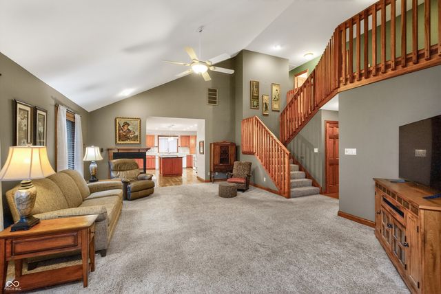 514 Greenland Lane, Yorktown, IN 47396