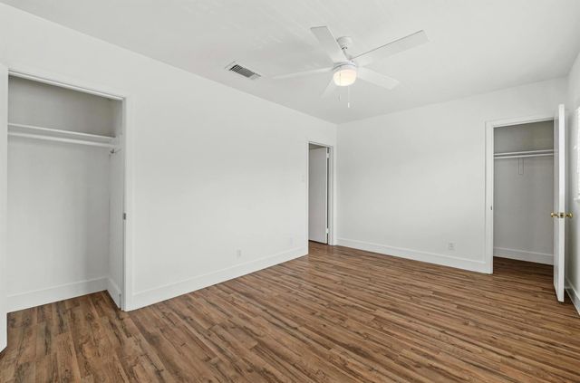 2401 Winsted LN 9, Austin, TX 78703