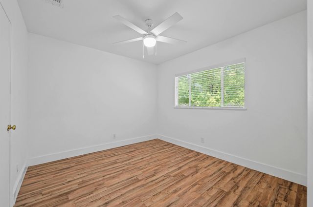 2401 Winsted LN 9, Austin, TX 78703