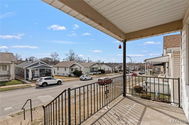 4421 Bingham Avenue, St Louis, MO 63116