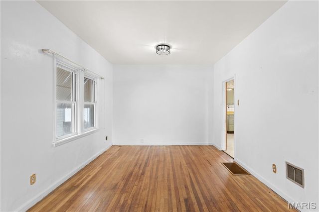 4421 Bingham Avenue, St Louis, MO 63116