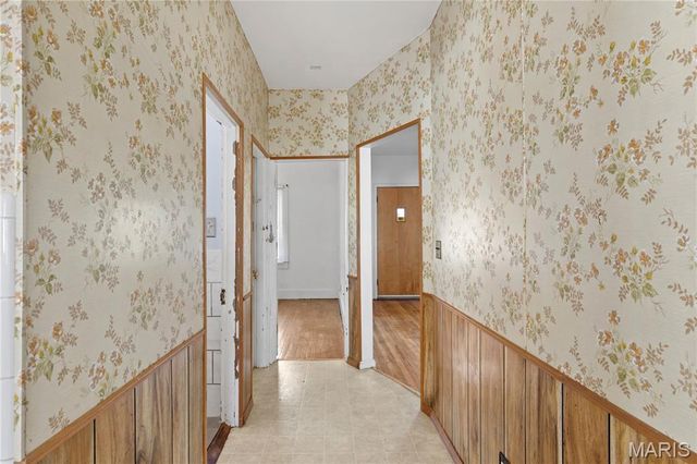 4421 Bingham Avenue, St Louis, MO 63116