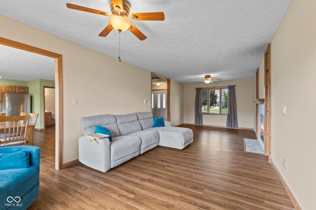 6110 E Aviator Court, Camby, IN 46113