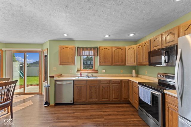 6110 E Aviator Court, Camby, IN 46113