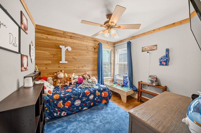 507 Sonny Avenue, Ennis, TX 75119