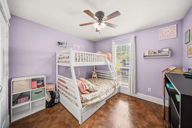 507 Sonny Avenue, Ennis, TX 75119