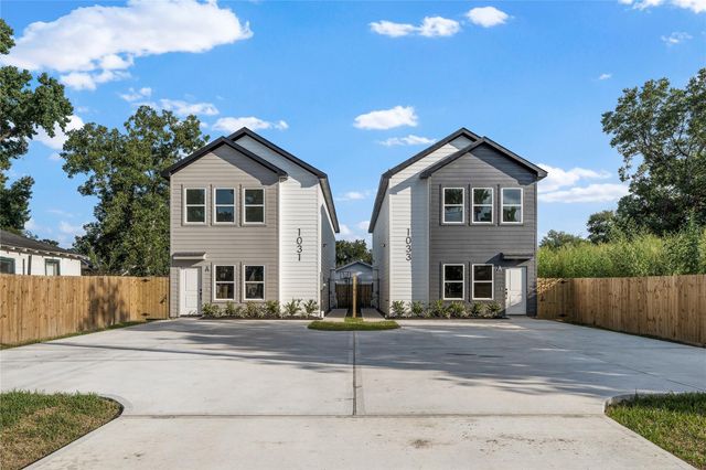 1033 North Lane, Houston, TX 77088