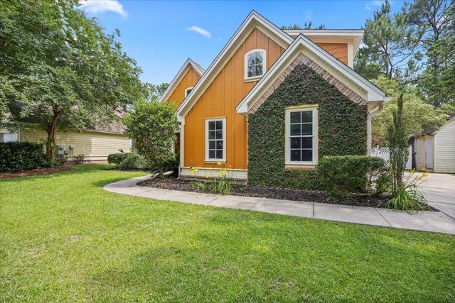 51 Village Court, Freeport, FL 32439