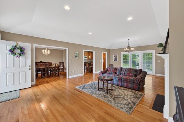 44 Tupelo Road, Westport, MA 02790