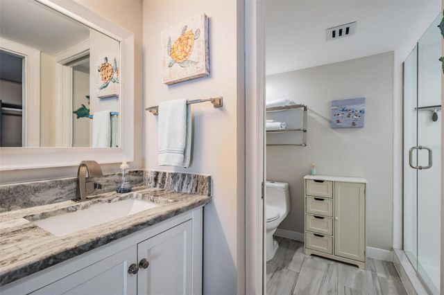 690 ISLAND WAY 607, Clearwater, FL 33767