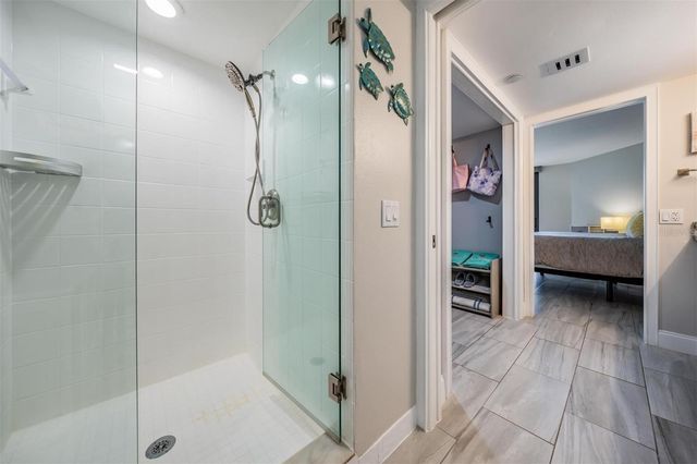 690 ISLAND WAY 607, Clearwater, FL 33767