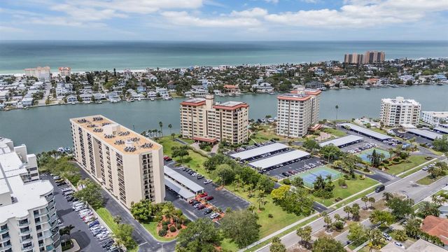 690 ISLAND WAY 607, Clearwater, FL 33767