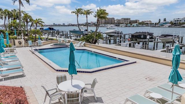 690 ISLAND WAY 607, Clearwater, FL 33767