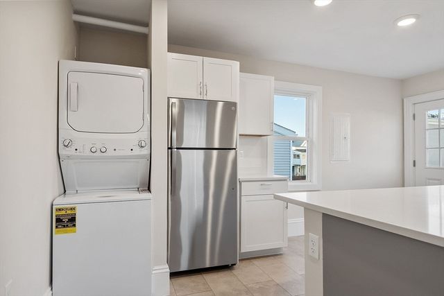 17 Everett Ave, Somerville, MA 02145