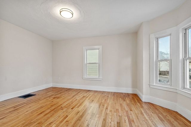 17 Everett Ave, Somerville, MA 02145