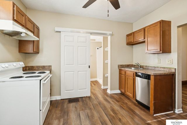 2305 S Street, Lincoln, NE 68503