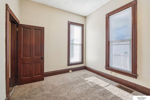 2305 S Street, Lincoln, NE 68503