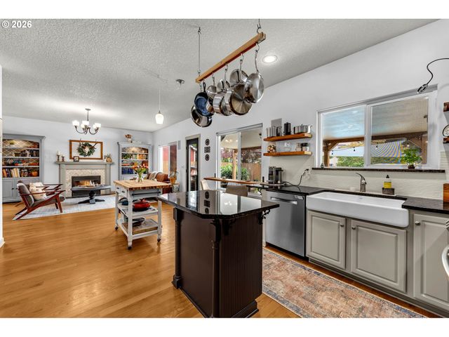 2213 Sw 12TH St, Battle Ground, WA 98604