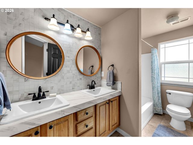 2213 Sw 12TH St, Battle Ground, WA 98604