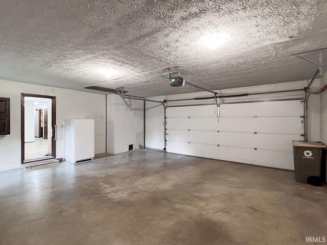 1633 S Greenfield Court, Bloomington, IN 47401