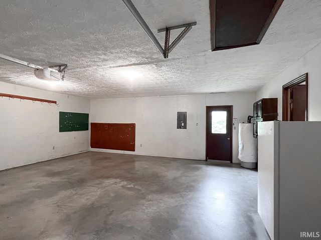 1633 S Greenfield Court, Bloomington, IN 47401