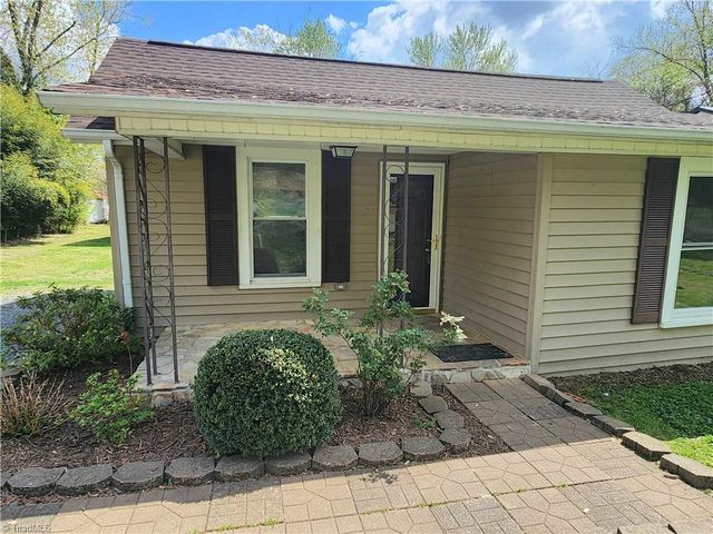 109 Long Street, Mayodan, NC 27027