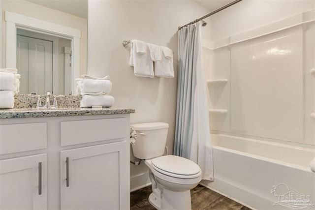 14330 Gardenglen Dr, Pensacola, FL 32507