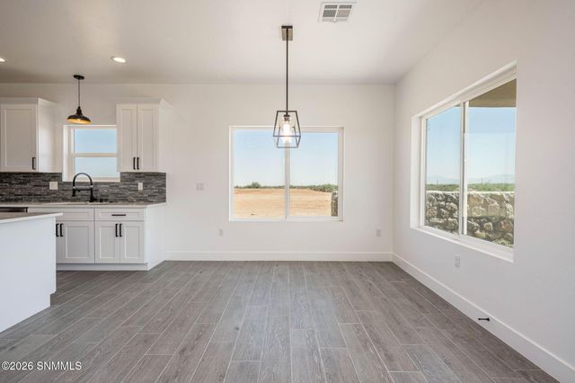 6542 Swan Street, Las Cruces, NM 88012