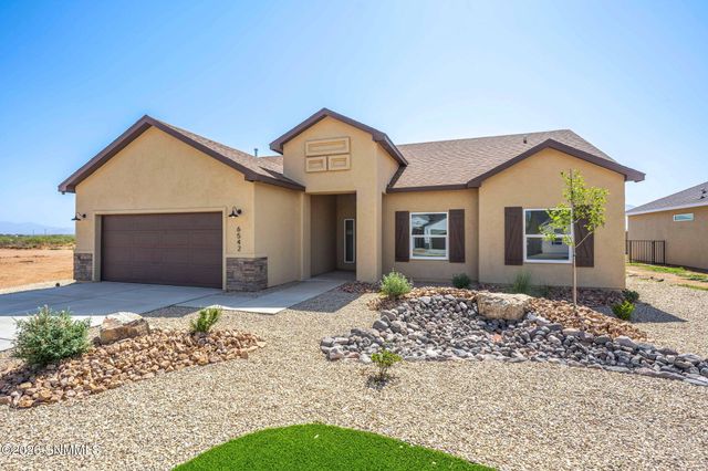 6542 Swan Street, Las Cruces, NM 88012